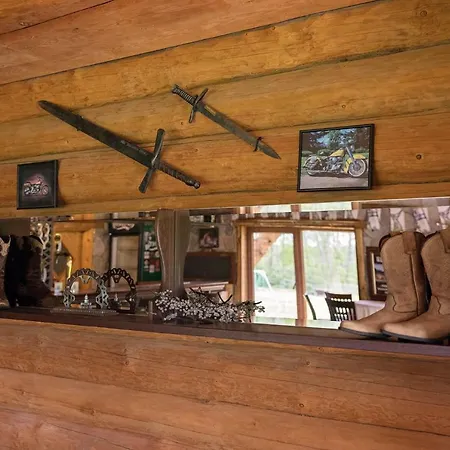 Puhkemaja Tindioru House Rouge