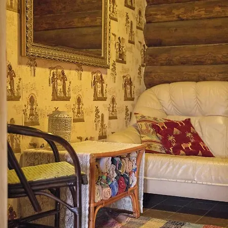 Tindioru House *