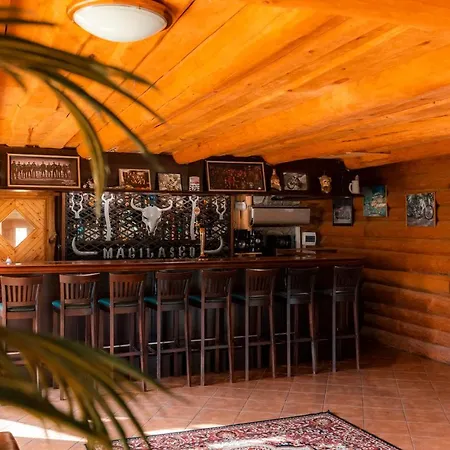 Tindioru House *