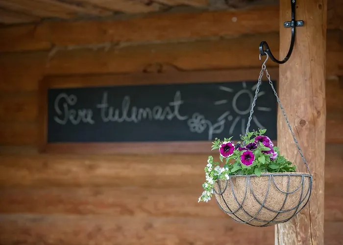 Nyaraló Tindioru House